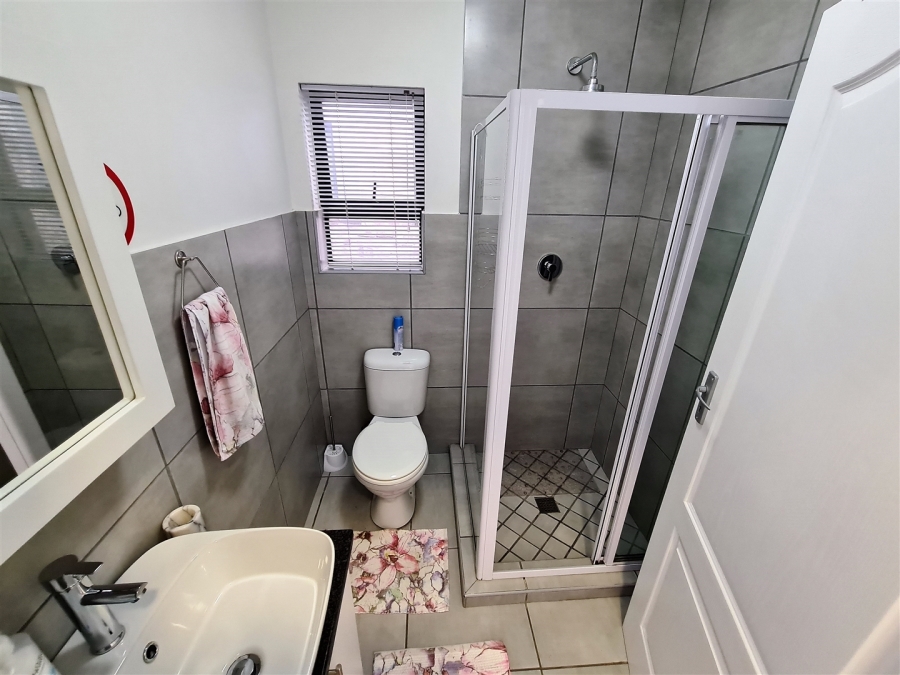 5 Bedroom Property for Sale in Dana Bay Western Cape